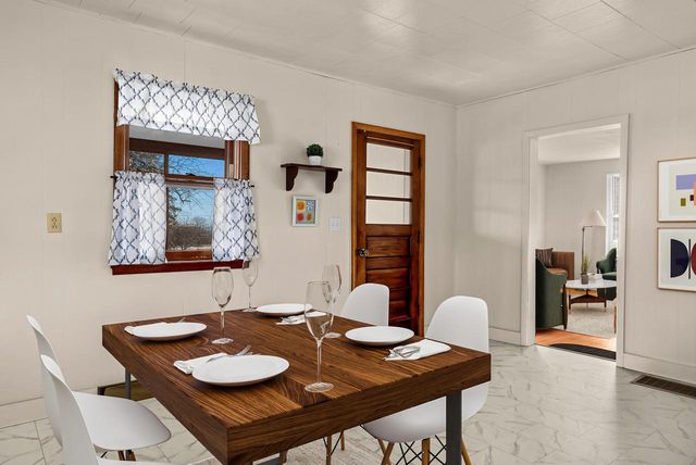 1240 Browns LANE, Dakota, MN 55925