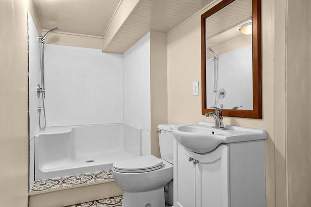 1240 Browns LANE, Dakota, MN 55925