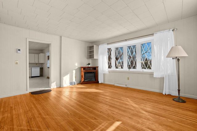 1240 Browns LANE, Dakota, MN 55925