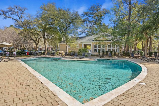 200 Bucksley Lane 105, Charleston, SC 29492