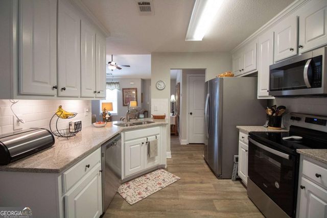 141 Conifer Court, Winterville, GA 30683