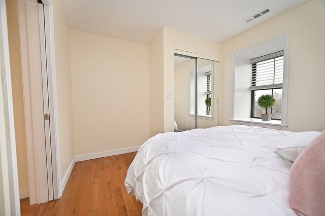 356 - 358 Main Street 42, Boston, MA 02129