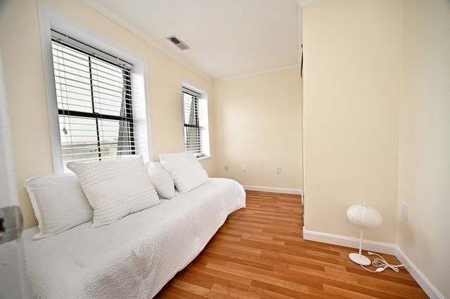 356 - 358 Main Street 42, Boston, MA 02129