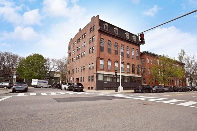 356 - 358 Main Street 42, Boston, MA 02129