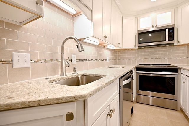 356 - 358 Main Street 42, Boston, MA 02129