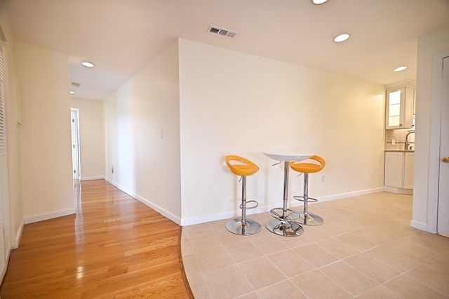 356 - 358 Main Street 42, Boston, MA 02129