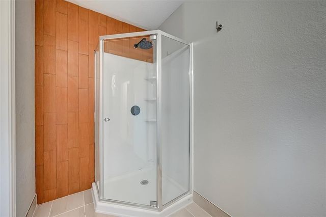 8915 Klondike Street, Houston, TX 77075