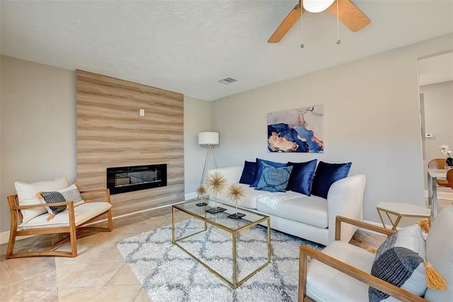 8915 Klondike Street, Houston, TX 77075