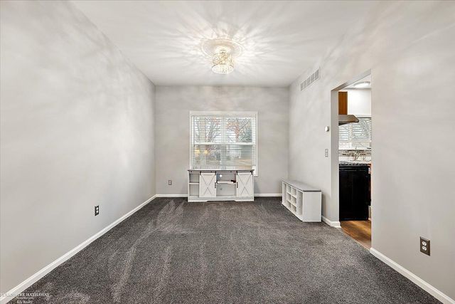 9105 Timbercrest Lane, Whitmore Lake, MI 48189