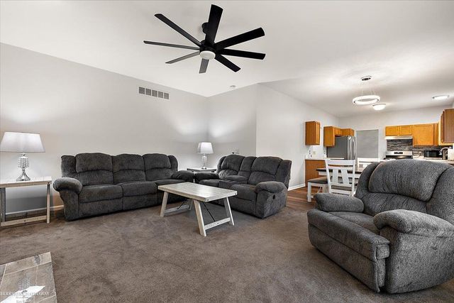 9105 Timbercrest Lane, Whitmore Lake, MI 48189