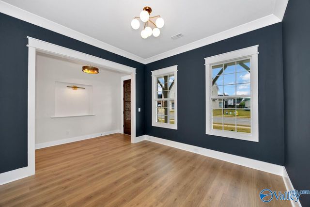 7806 Lake Walk Way, Owens Cross Roads, AL 35763