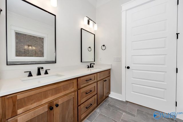 7806 Lake Walk Way, Owens Cross Roads, AL 35763