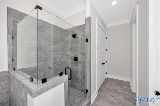 7806 Lake Walk Way, Owens Cross Roads, AL 35763