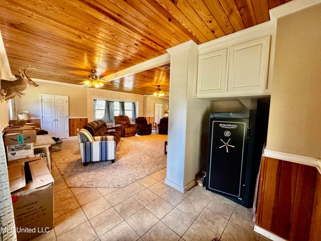 250 Everett Church Road, Mendenhall, MS 39114