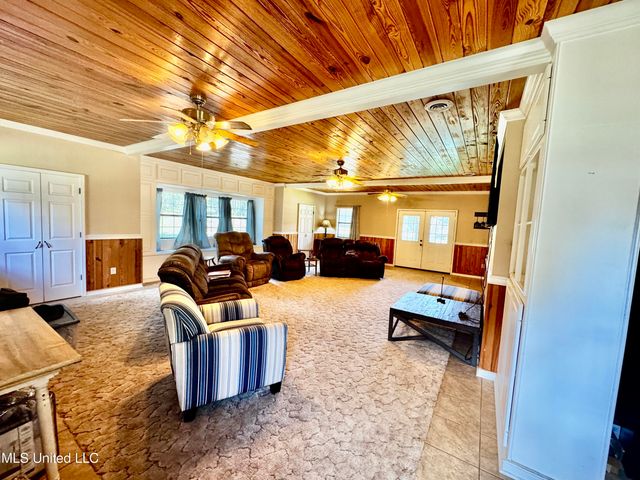 250 Everett Church Road, Mendenhall, MS 39114