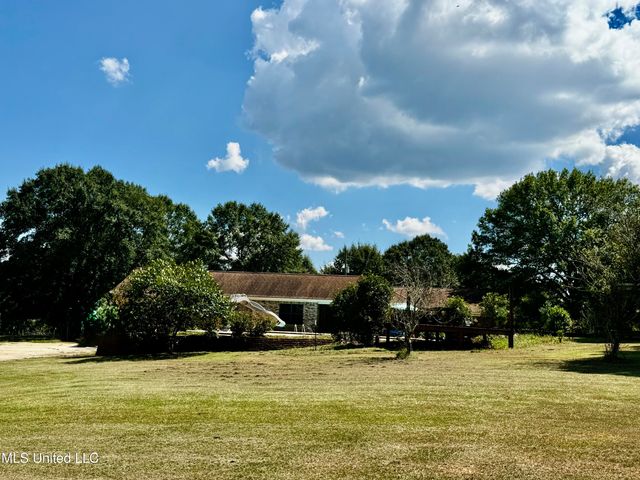 250 Everett Church Road, Mendenhall, MS 39114