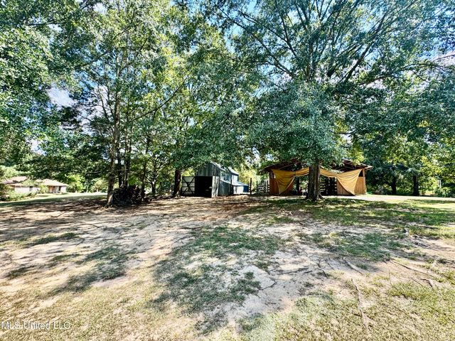 250 Everett Church Road, Mendenhall, MS 39114