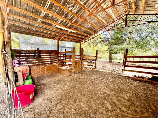 250 Everett Church Road, Mendenhall, MS 39114
