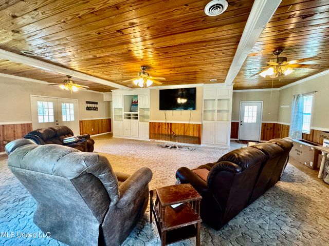 250 Everett Church Road, Mendenhall, MS 39114
