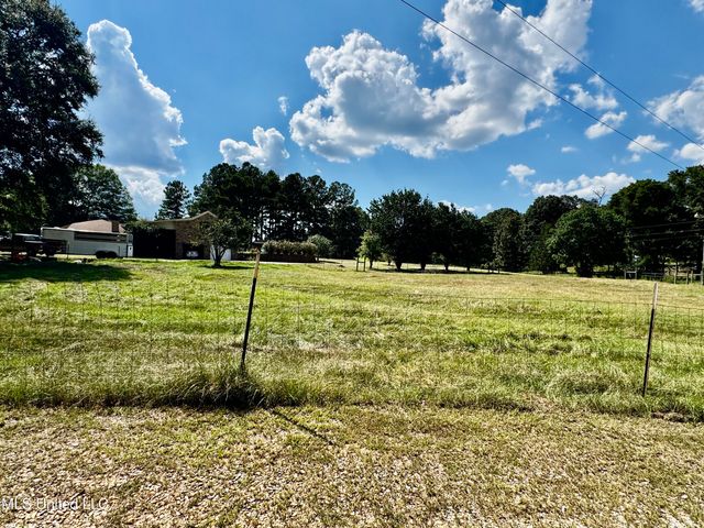 250 Everett Church Road, Mendenhall, MS 39114