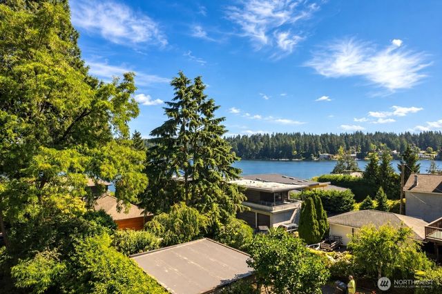9412 SE 33rd Street, Mercer Island, WA 98040