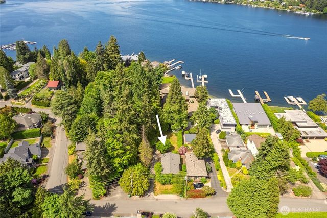 9412 SE 33rd Street, Mercer Island, WA 98040