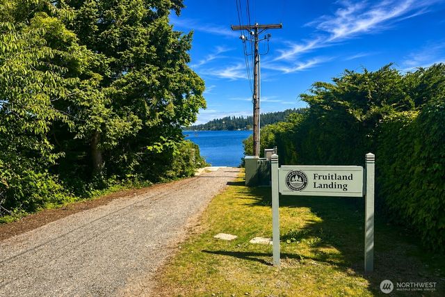 9412 SE 33rd Street, Mercer Island, WA 98040