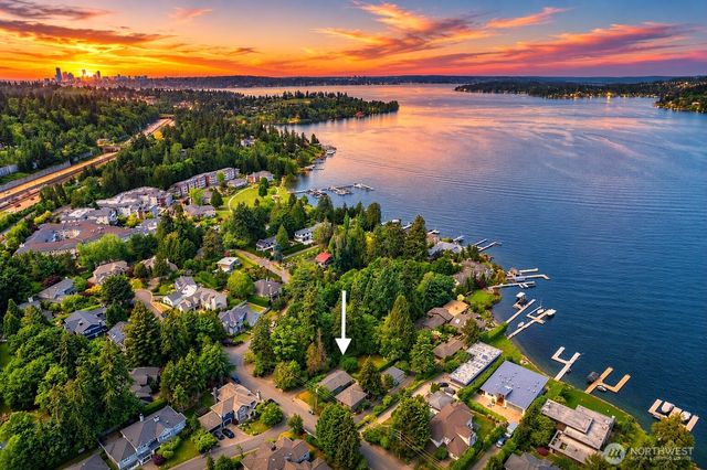 9412 SE 33rd Street, Mercer Island, WA 98040