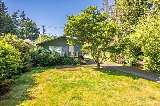 9412 SE 33rd Street, Mercer Island, WA 98040