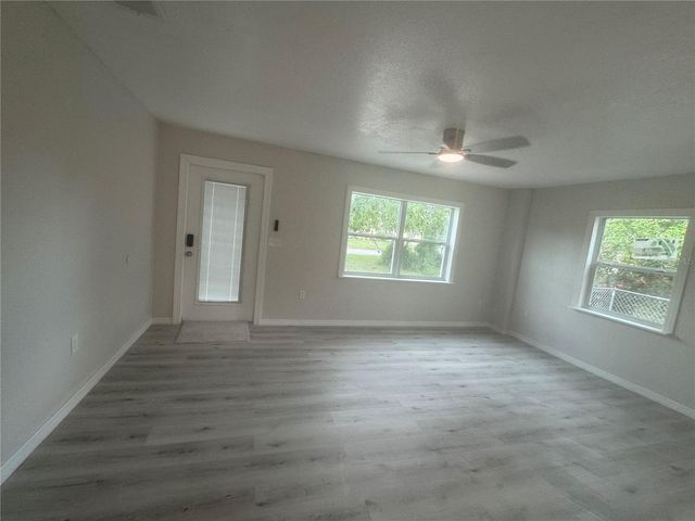 2549 OLIVE AVENUE, Lake Wales, FL 33898