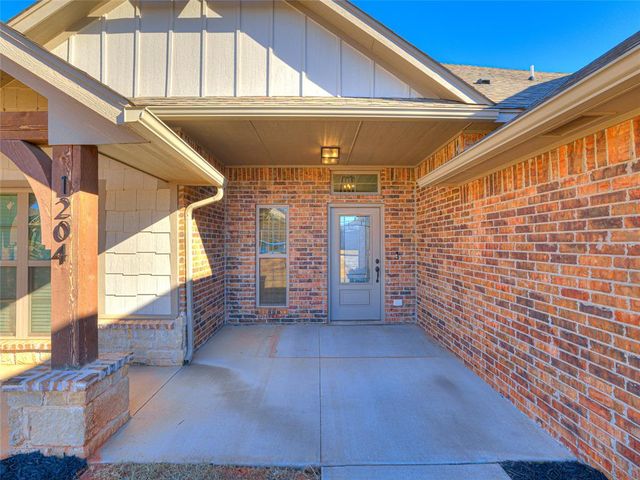 1204 N Wisteria Terrace, Mustang, OK 73064