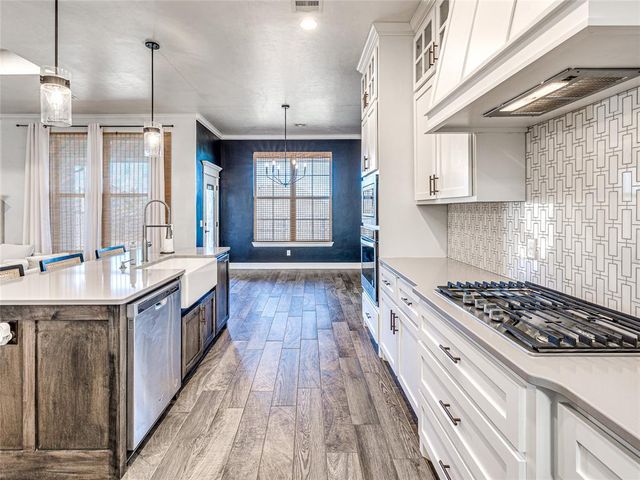 1204 N Wisteria Terrace, Mustang, OK 73064