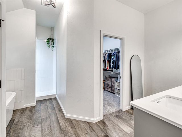 1204 N Wisteria Terrace, Mustang, OK 73064