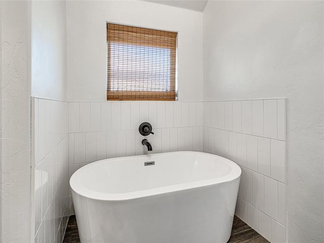 1204 N Wisteria Terrace, Mustang, OK 73064