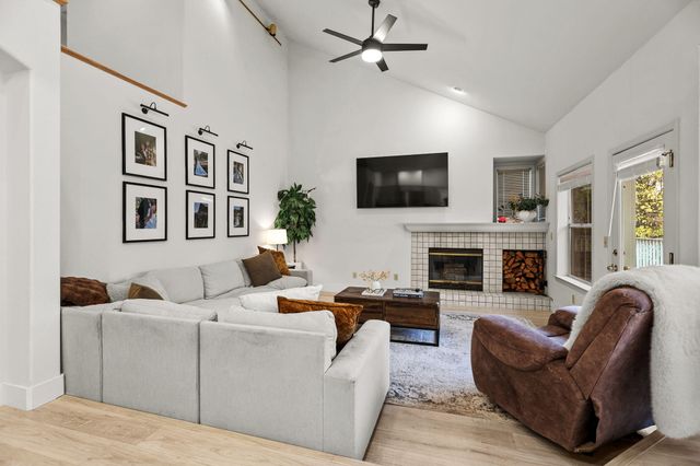 1672 St Andrews Drive, Redding, CA 96003