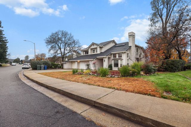 1672 St Andrews Drive, Redding, CA 96003