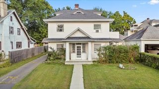 16 Lilley Road, West Hartford, CT 06119
