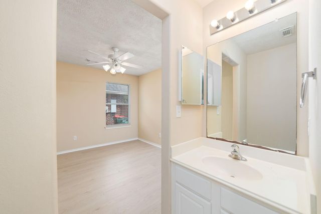 20511 Bouganvilla Blossom Ln Lane, Cypress, TX 77433