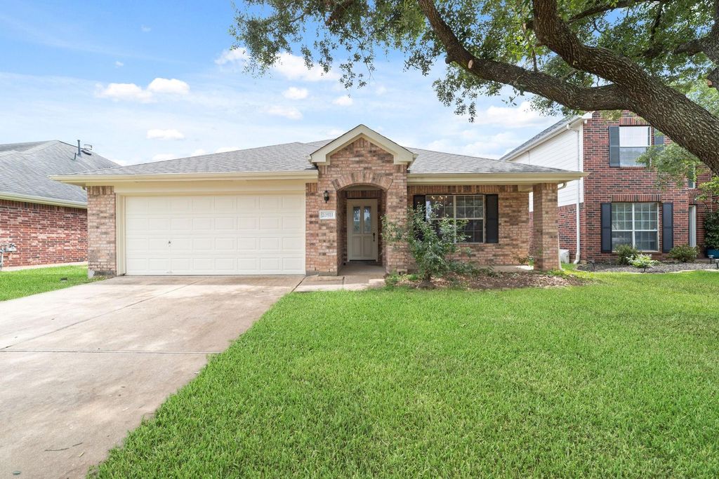 20511 Bouganvilla Blossom Ln Lane, Cypress, TX 77433