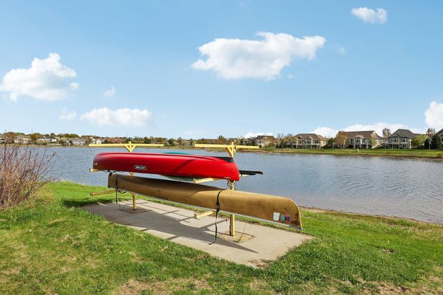 15704 Cobblestone Lake Parkway, Apple Valley, MN 55124