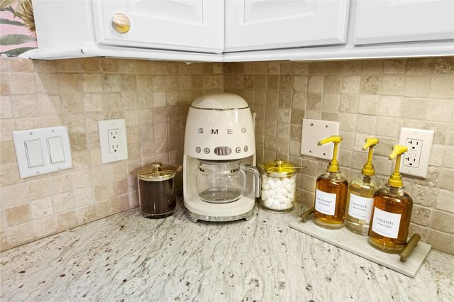 1703 NE 11th Street 1703, Fort Lauderdale, FL 33304