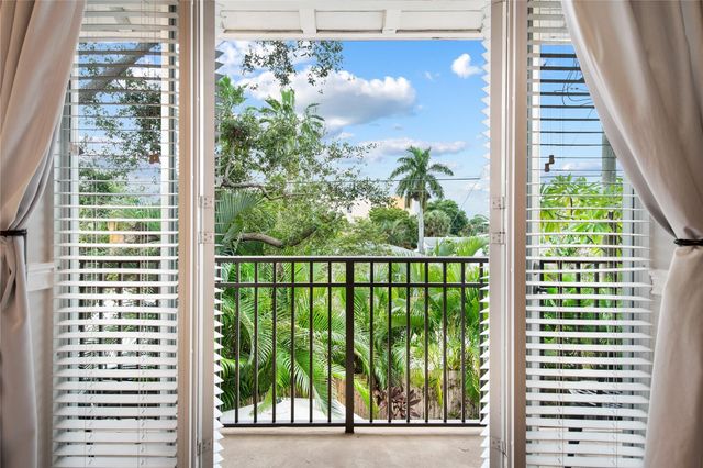 1703 NE 11th Street 1703, Fort Lauderdale, FL 33304