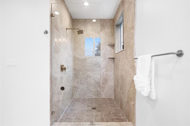 1703 NE 11th Street 1703, Fort Lauderdale, FL 33304