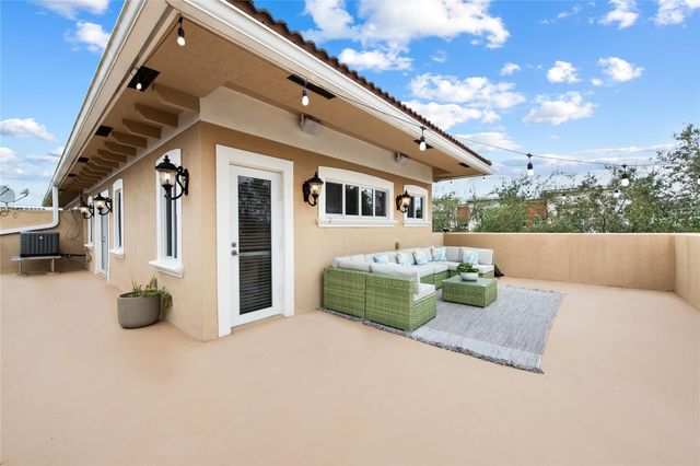 1703 NE 11th Street 1703, Fort Lauderdale, FL 33304