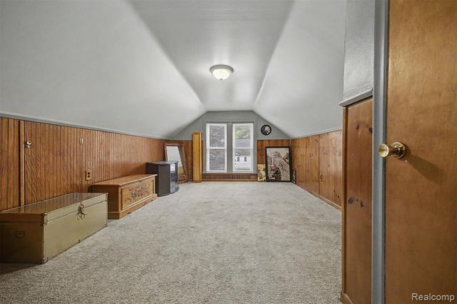 29438 Elmwood Street, Garden City, MI 48135