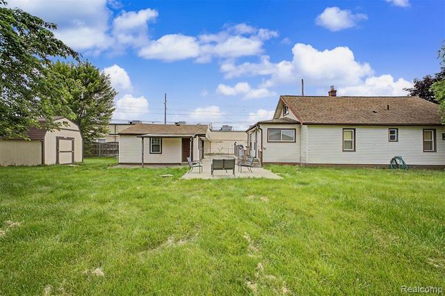 29438 Elmwood Street, Garden City, MI 48135