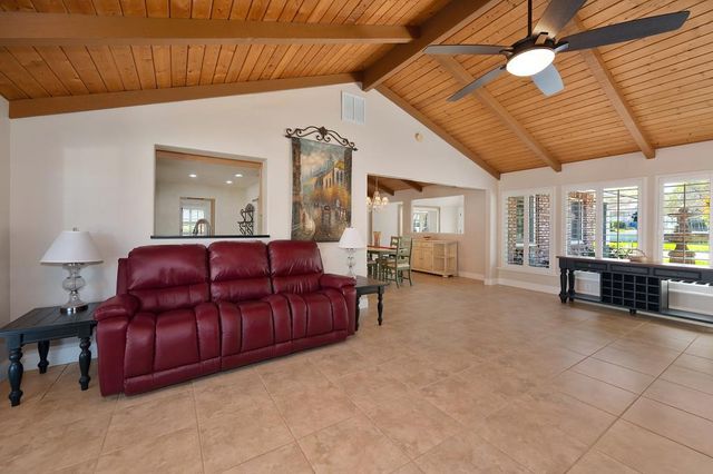 6840 Hickory Ave, Orangevale, CA 95662