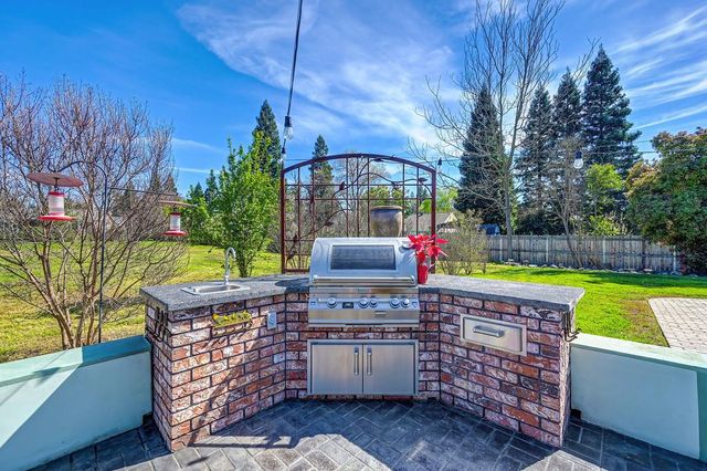 6840 Hickory Ave, Orangevale, CA 95662