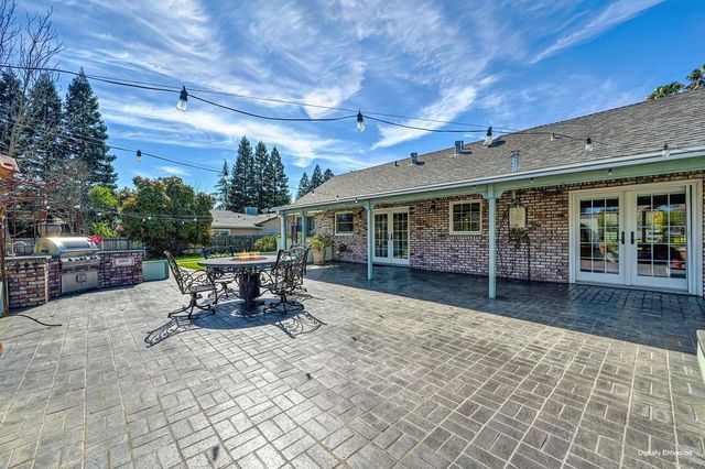 6840 Hickory Ave, Orangevale, CA 95662