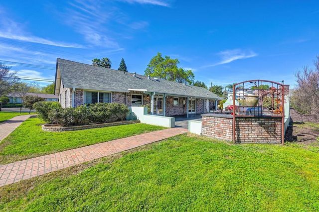 6840 Hickory Ave, Orangevale, CA 95662